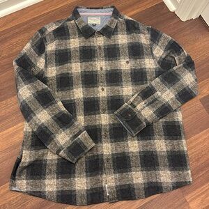 Men’s heavy flannel shirt